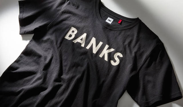 <strong>BARNEYS NEW YORK｜バーニーズ　ニューヨーク</strong><br />サーフブランド「BANKS（バンクス）」2015年春夏コレクション