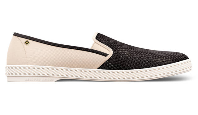 <strong>Rivieras｜リヴィエラ</strong><br />2015年春夏コレクション　モデル「Nervous Werck」（サイズ展開 メンズ40～44、ウィメンズ36～39）9720円