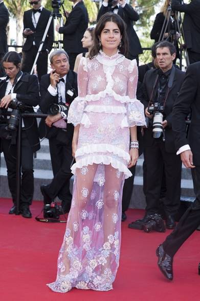 30 ドレス:アレッサンドラ・リッチ<br />ジュエリー:ショパール<br />