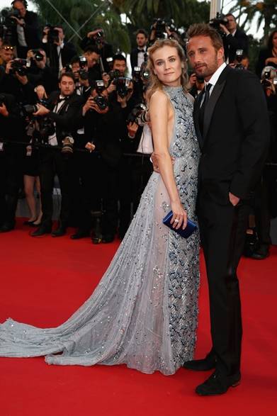 On Diane Kruger<br />ドレス:プラダ<br />ジュエリー:ハリー・ウィンストン<br />『The Sea of Trees』のプレミアにて