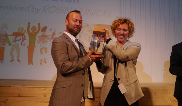 LEXUS DESIGN AWARD 2015グランプリに輝いた「センスウェア」のキャラバンのふたり