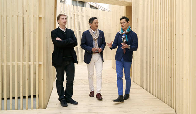 左から、空間デザインを担当したフィリップ・ニグロ氏、レクサスインターナショナルの福市得雄プレジデント、味覚を担当した「ハジメ」の米田肇氏