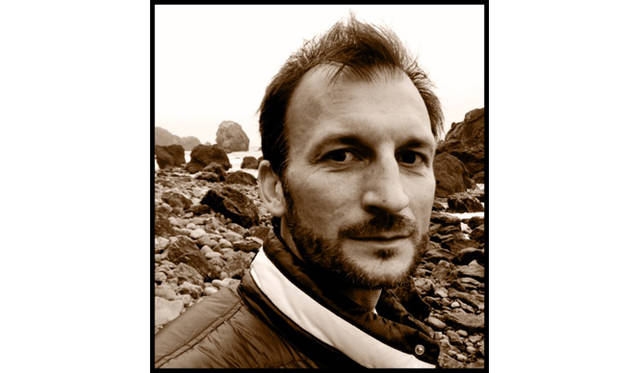 トランクショーに合わせて、来日するデザイナーのザビエル・デローム氏。