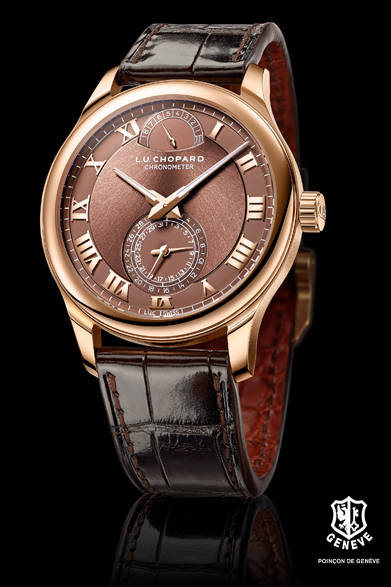 <strong>L.U.C クアトロ</strong> <br /><br />ケース｜18Kローズゴールド<br /> 直径｜43mm<br /> 厚さ｜8.87mm<br /> ムーブメント｜手巻き（Cal.L.U.C 98.01-L）<br /> 機能｜パワーリザーブ表示、ポインター式日付表示（６時位置にスモールセコンドと同軸に配置）<br /> ストラップ｜アリゲーター<br /> 防水｜50ｍ<br /> 発売時期｜今冬予定<br /> 予価｜275万円（税別）<br />