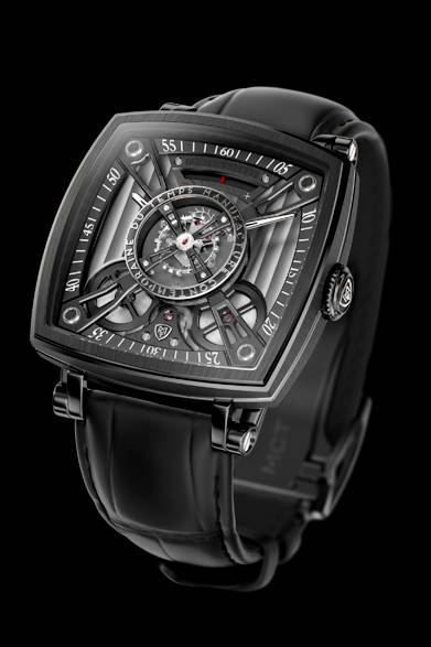 <strong>フリクエンシャル ワン F110</strong><br />ケース｜DLC加工チタニウム<br />（グレード5）<br />サイズ｜縦横42mm<br />厚さ｜14mm<br />ムーブメント｜手巻き（Cal.MCT-F1.0）<br />機能｜パワーリザーブ表示<br />ストラップ｜アリゲーター<br />防水｜3気圧<br />発売時期｜9月予定<br />予価｜700万円（税別）<br />