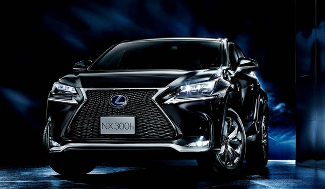 NX300h F SPORT AWD