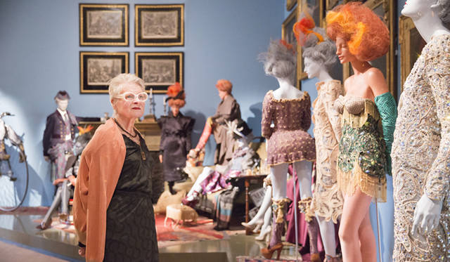 <strong>Vivienne Westwood｜ヴィヴィアン・ウエストウッド</strong><br />ヴィヴィアン・ウエストウッド「Dress Up Story - 1990 Until Now」特別展