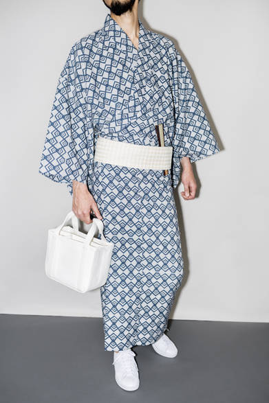 <strong>Y. & SONS｜ワイ＆サンズ</strong><br />ゆかた　2万9000円～5万9000円（税抜・仕立代込）