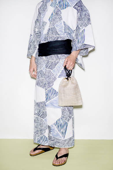 <strong>Y. & SONS｜ワイ＆サンズ</strong><br />ゆかた　2万9000円～5万9000円（税抜・仕立代込）