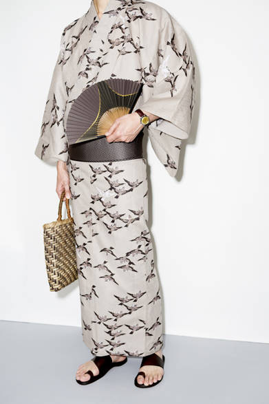 <strong>Y. & SONS｜ワイ＆サンズ</strong><br />ゆかた　2万9000円～5万9000円（税抜・仕立代込）