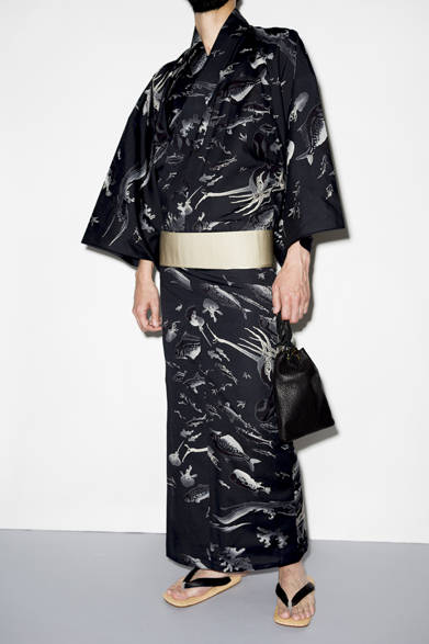 <strong>Y. & SONS｜ワイ＆サンズ</strong><br />ゆかた　2万9000円～5万9000円（税抜・仕立代込）