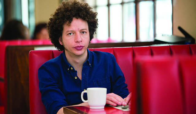 『The Lobster』のヨルゴス・ランティモス監督とおなじく、コンペ初参加で脚本賞を受賞した『Chronic』のミシェル・フランコ監督<br>© Ricardo Trabulsi