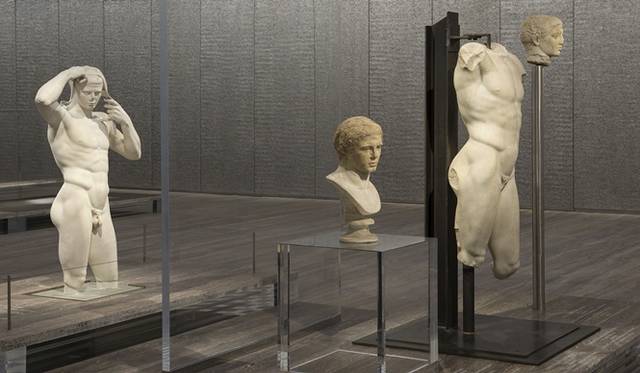 「Serial Classic（連続する古典）」展