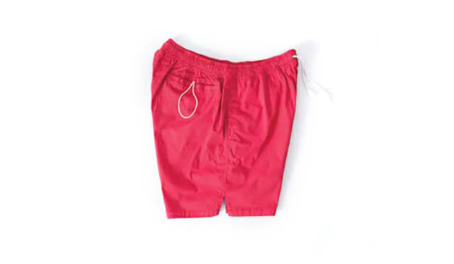 「スティーブアラン」に別注したサーフショーツ。1万6740円