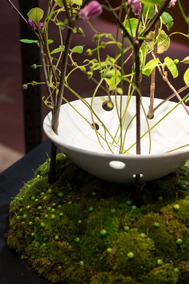 <strong>日本橋三越本店</strong><br />「第43回 伝統工芸陶芸部会展」　前田昭博×ニコライ・バーグマン「白瓷透鉢」