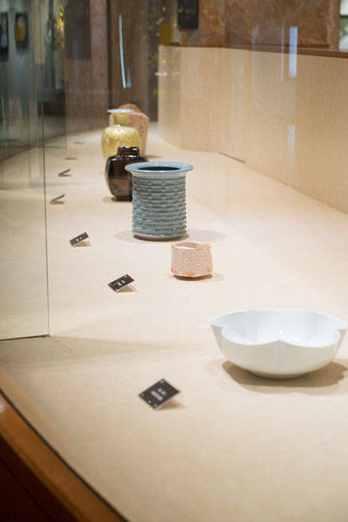 <strong>日本橋三越本店</strong><br />「第43回 伝統工芸陶芸部会展」