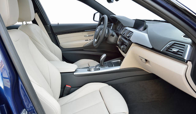 3 Series Sedan Sport Line｜3シリーズ セダン スポーツライン