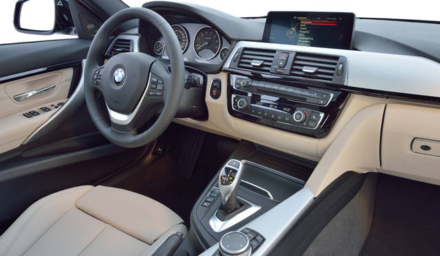 3 Series Sedan Sport Line｜3シリーズ セダン スポーツライン