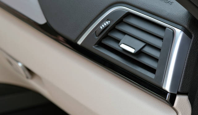 3 Series Sedan Sport Line｜3シリーズ セダン スポーツライン