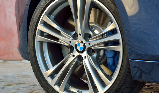 3 Series Sedan Sport Line｜3シリーズ セダン スポーツライン