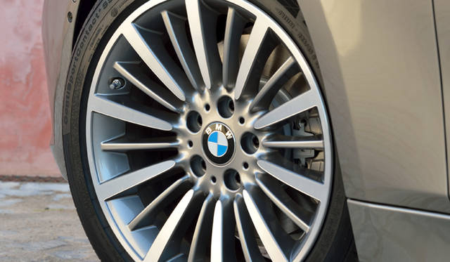 3 Series Touring Luxury Line｜3シリーズ ツーリング ラクジュアリー ライン