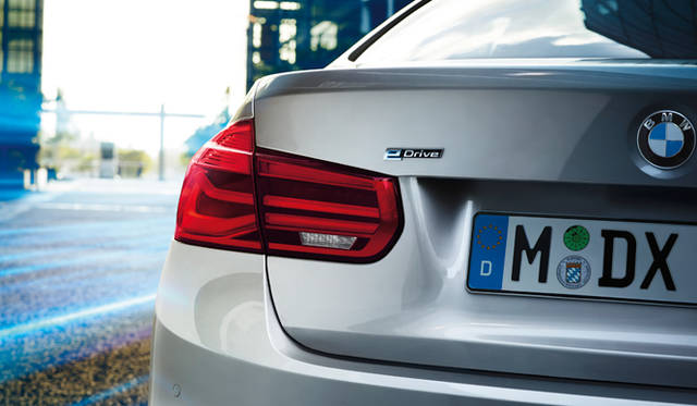 330e Plug-in-Hybrid|330e プラグインハイブリッド