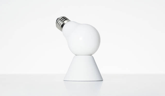 <strong>100％｜100パーセント</strong><br />「Lamp/Lamp LED」と専用テーブルベース「Lamp/Lamp Base」