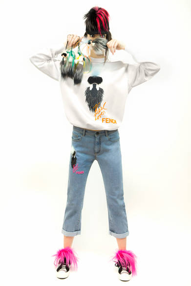 スウェット 21万4920円、パンツ 15万2280円