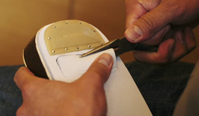 その場で履き心地を調整する