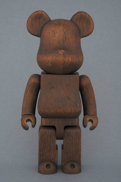 <strong>MEDICOM TOY｜メディコム・トイ</strong><br />BE@RBRICK カリモク Antique Furniture Model 400％（全高約280mm）　頒布価格7万200円