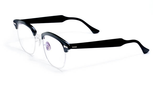 7万7760円（グローブスペックス エージェント Tel. 03-5459-8326）