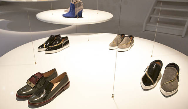 <strong>FURLA｜フルラ</strong><br />2015-16秋冬コレクション展示会　シューズ