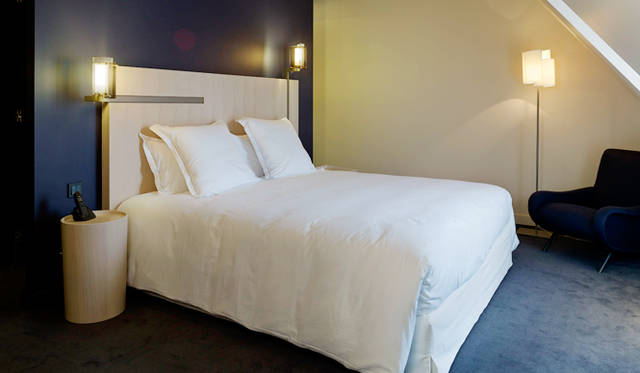 2. 「オテル・ド・ネル」（9区）