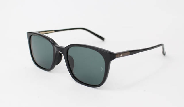 <strong>Continuer｜コンティニュエ</strong><br />「ザ・パークサイド・ルーム」　「tpr-001 01」3万2400円