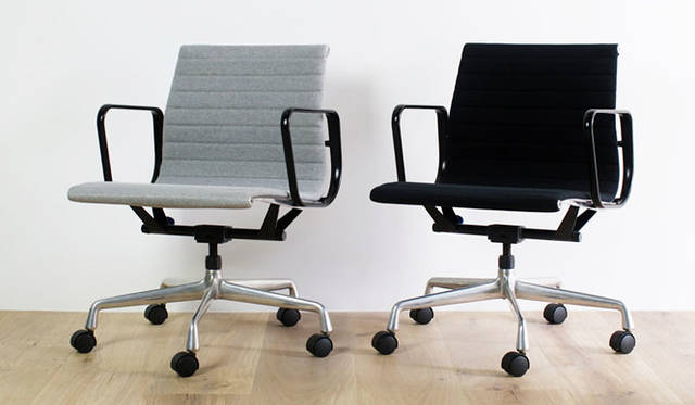 <strong>BUILDING｜ビルディング</strong><br /> LOOPWHEELER for BUILDING「EAMES ALUMINUM GROUP CHAIR」
