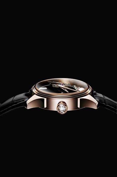 Odessa Tourbillon<br />ケース｜SAKURA GOLD<br />ムーブメント｜手巻き<br />直径｜43mm<br />価格｜2916万円