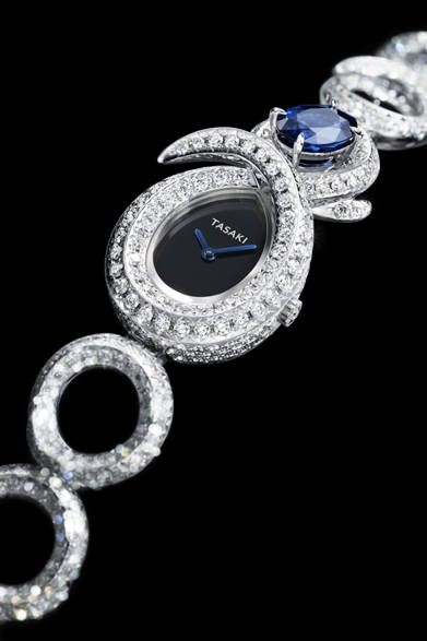 Serpentine<br />ケース｜ホワイトゴールド<br />ムーブメント｜クォーツ<br />価格｜1296万円