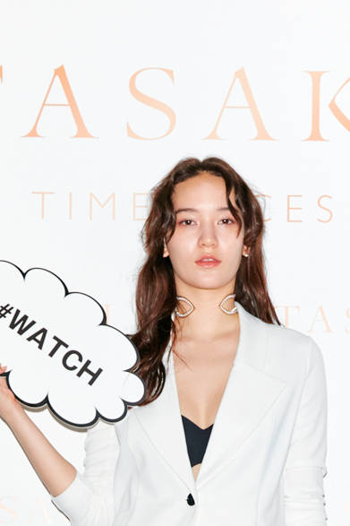 モデルの松岡モナさん