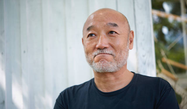 有田焼の26の窯元の豆皿をあつめた「Gather」の展示。アッシュコンセプトの名児耶秀美氏がキュレーターを務めた