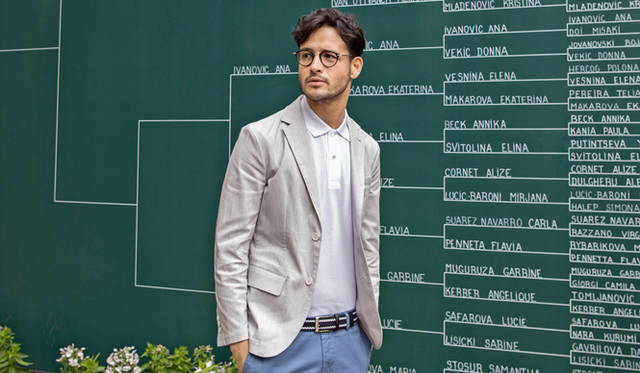 メインエントランス前に設けられた、巨大なトーナメントボードの前で。予選を含めた対戦結果、勝ち上がりのようすが一目瞭然