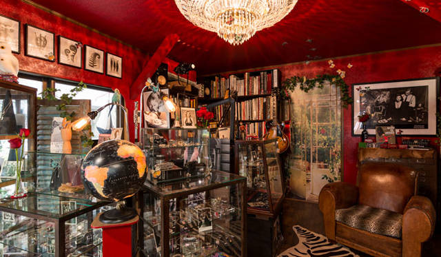 <strong>JAY TSUJIMURA｜ジェイ・ツジムラ</strong><br />高円寺南のスタジオ（アトリエ兼ショップ）「Jay Tsujimura Tokyo Hand Crafted Jewelry」