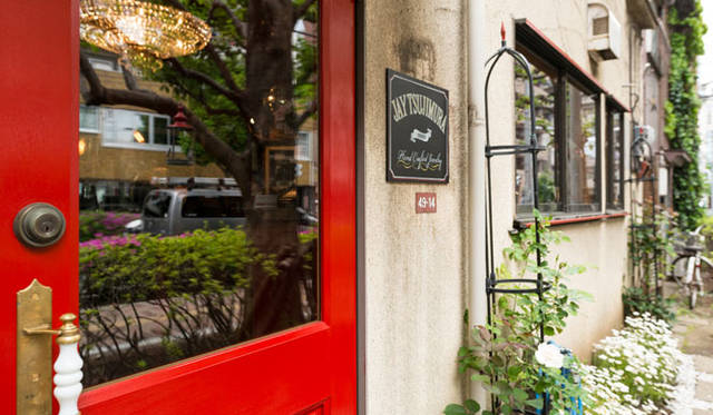 <strong>JAY TSUJIMURA｜ジェイ・ツジムラ</strong><br />高円寺南のスタジオ（アトリエ兼ショップ）「Jay Tsujimura Tokyo Hand Crafted Jewelry」　