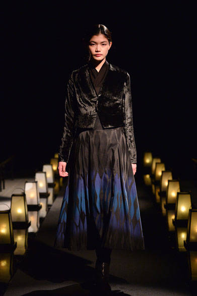 <strong>matohu｜まとふ</strong><br />2015-16年秋冬コレクション