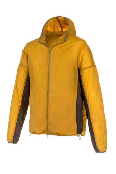 <strong>HERNO｜ヘルノ</strong><br />2015年春夏メンズコレクション