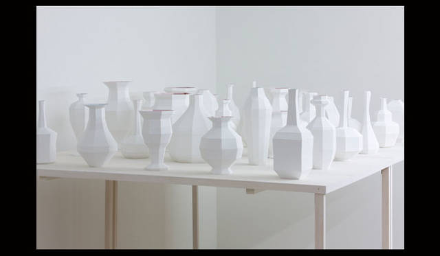 <strong>JAGDA賞2015</strong><br />受賞作品：環境・空間「ワンオフデザイン」<br />出品者：植原亮輔・渡邉良重（個展の空間構成　オーガナイザー：パス ザ バトン／キギ）