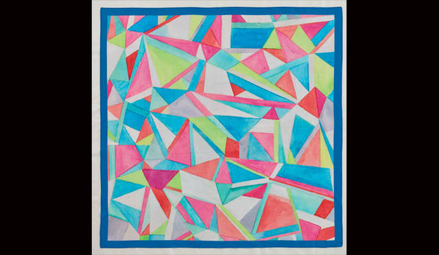 <strong>JAGDA新人賞2015</strong><br />白本由佳<br />受賞作品：雑貨ブランド「Maholo」の商品スカーフとギフトボックス（クライアント: マホロ）ほか<br />1979年生まれ。静岡県出身。関西外国語大学英米語学科卒業。新村デザイン事務所、ドラフト、POSTALCOを経て2011年よりフリーランス。2014年東京ADC賞、2015年日本パッケージデザイン大賞銀賞〈食品部門〉受賞