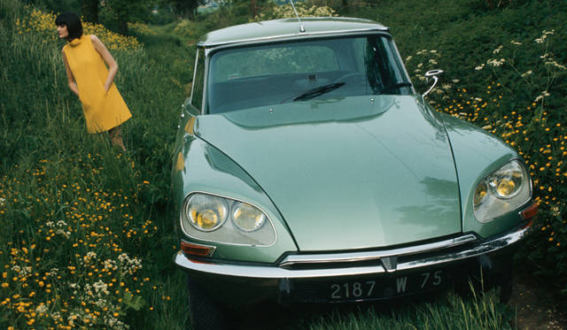 Citroen DS 21 デュアルライトになった後期型