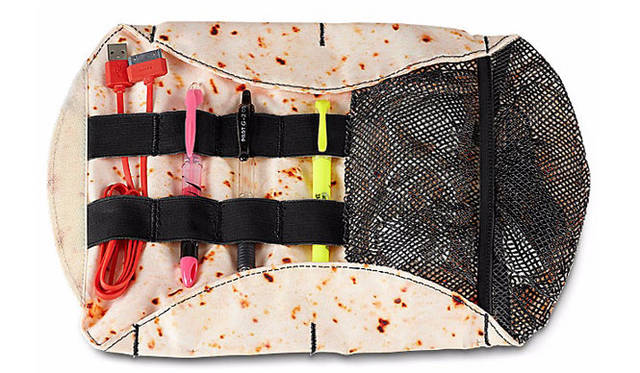 <strong>JANSPORT｜ジャンスポーツ</strong><br />収納ポーチ「DIGITAL WRAP（デジタルラップ）」　600デニールのポリエステル素材「ブリトー」