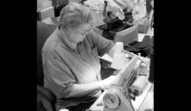 <strong>MELO｜メロ</strong><br />熟練したアメリカ人バッグ職人がつくる “MADE IN U.S.A.” のクオリティに加えて、コストパフォーマンスを追求している