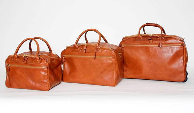 <strong>Felisi｜フェリージ</strong><br />「ヘリテージ・コレクション」のボストンバッグ　左から、モデル「20272」21万600円、モデル「20181」25万9200円、モデル「20190」31万8600円